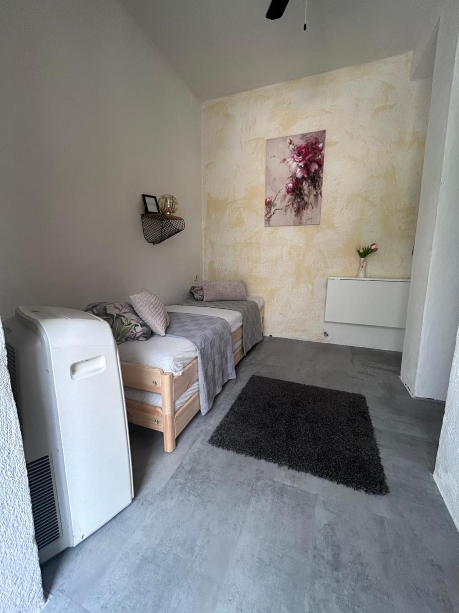 Soba Za Odmor P&E Hotel Kaštel Štafilić Eksteriør billede