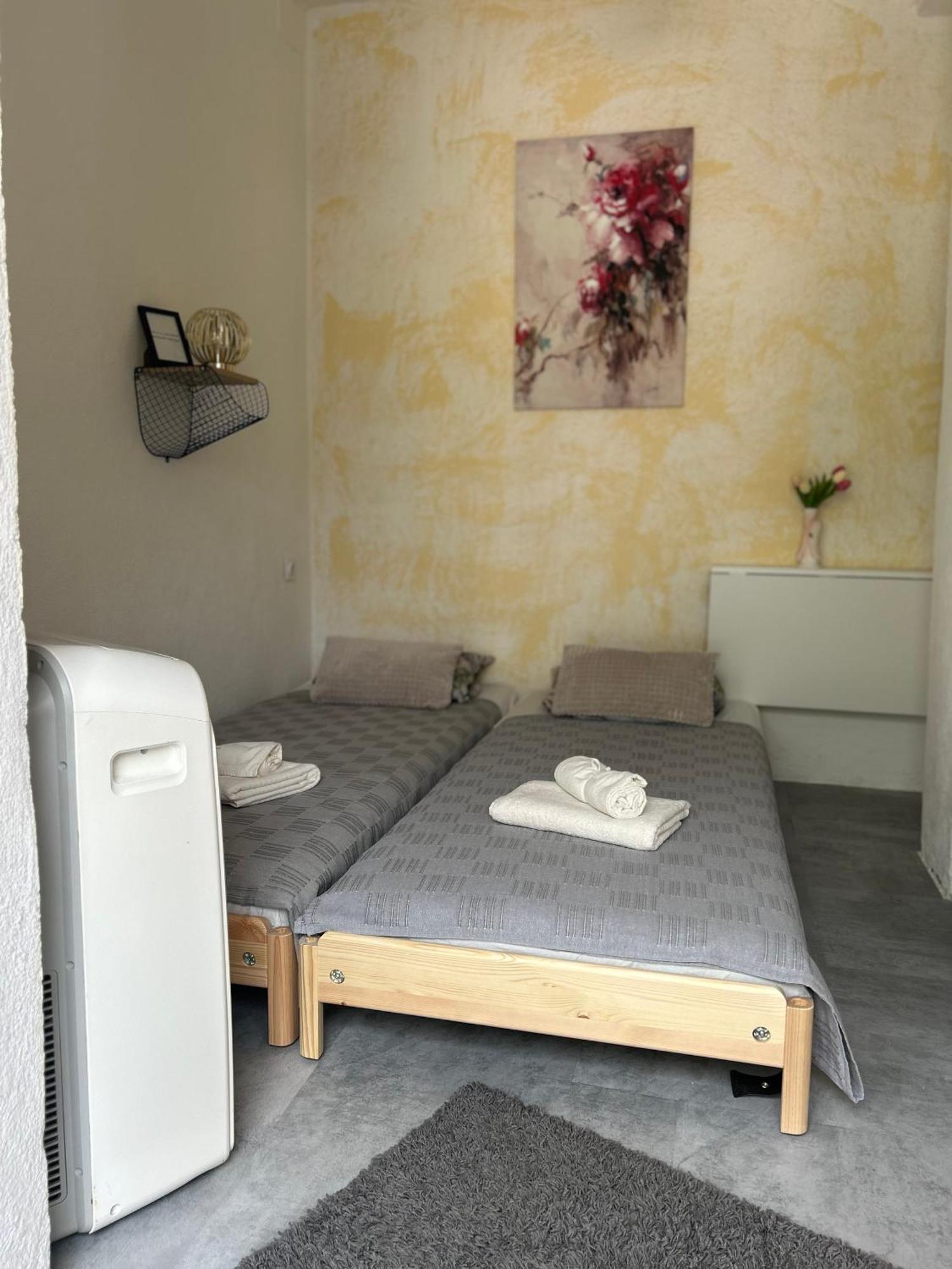 Soba Za Odmor P&E Hotel Kaštel Štafilić Eksteriør billede