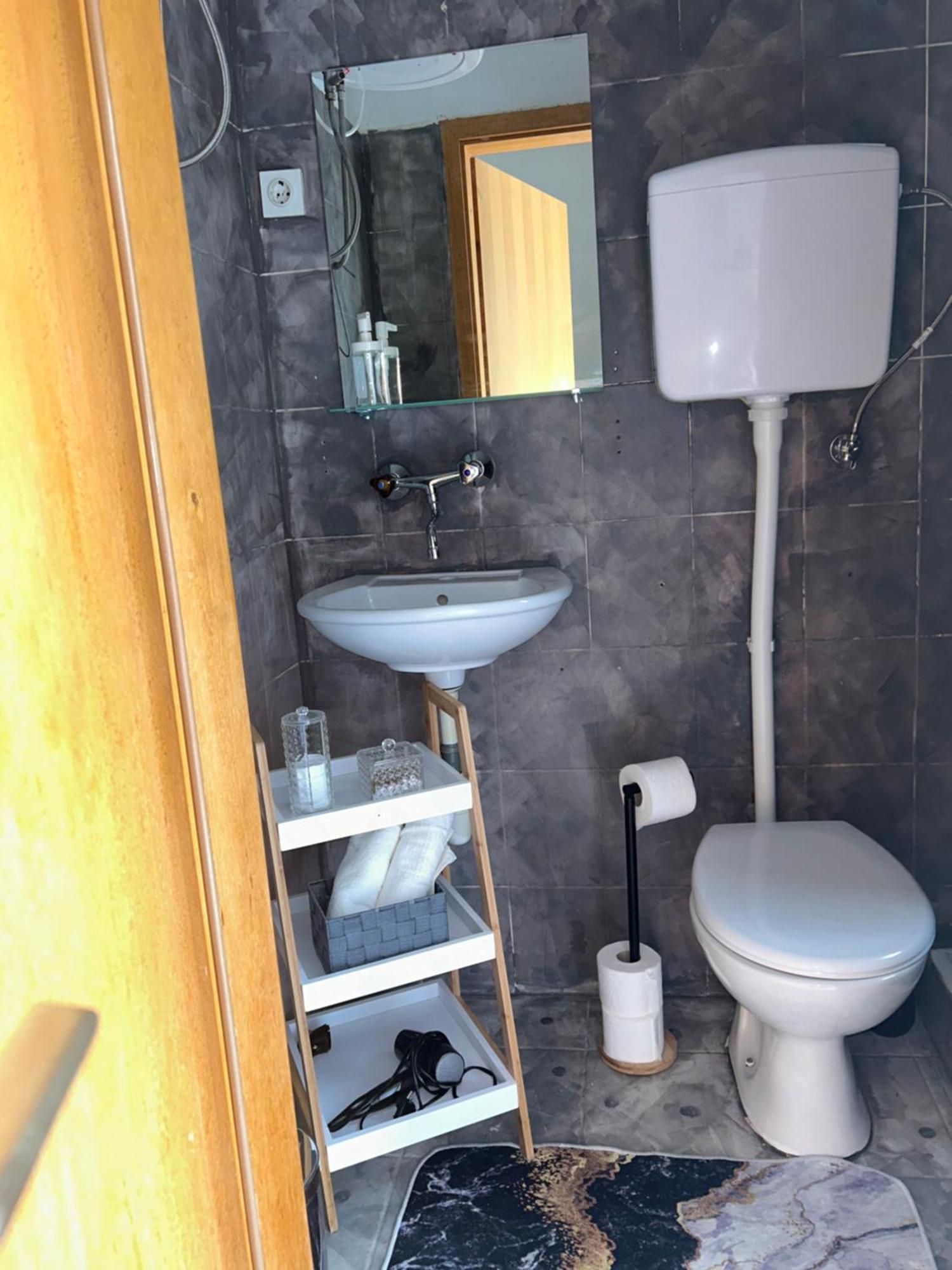 Soba Za Odmor P&E Hotel Kaštel Štafilić Eksteriør billede